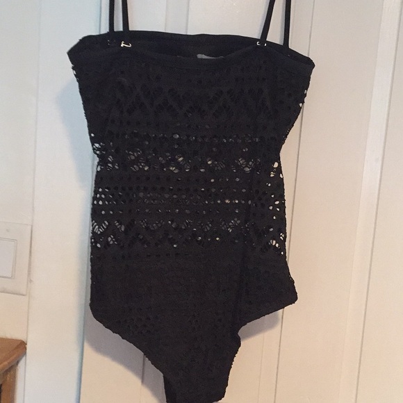 Lookbook bathing suit - Picture 5 of 8